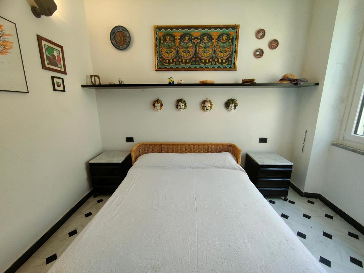 Byron Guest House Портовенере Экстерьер фото
